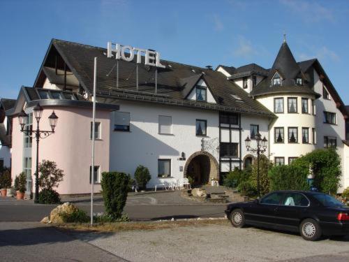 Hotel Zum Rehberg Kastellaun Bagian luar foto